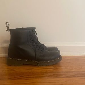 Doc Martins for girls